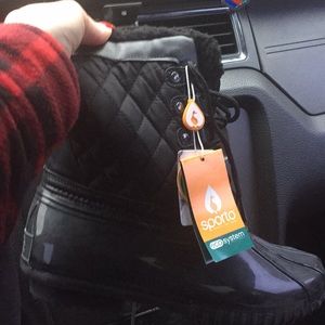 Waterproof Sporto eco system rain boots!!
